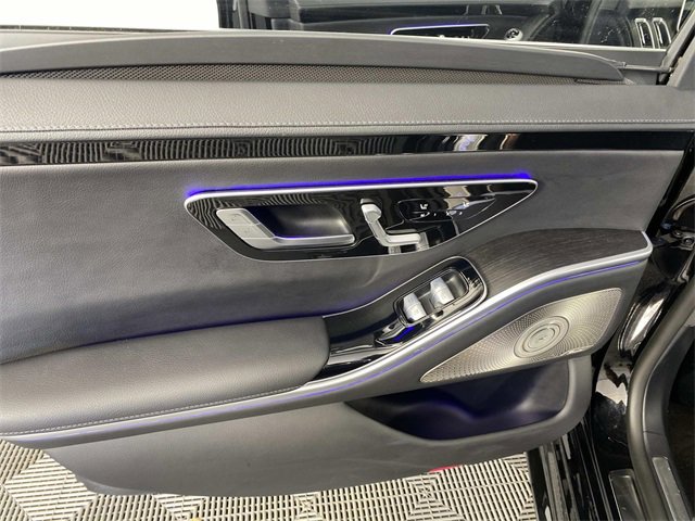 Used 2022 Mercedes-Benz S 500 S 500 image 27