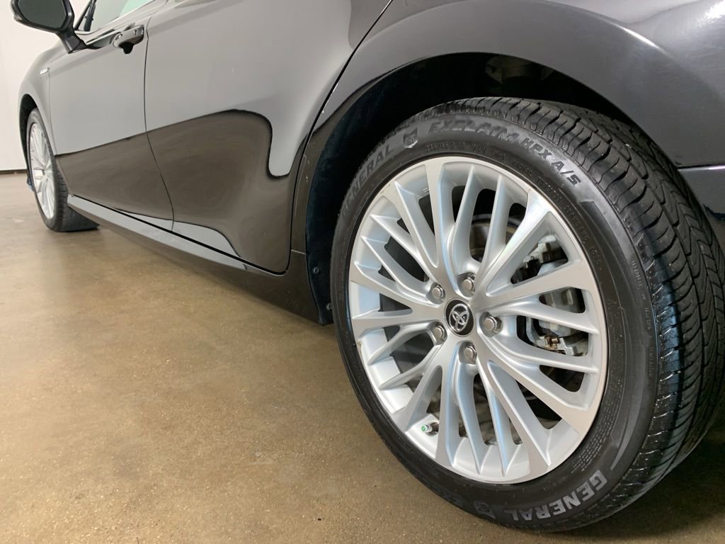 Used 2020 Toyota Camry XLE FWD image 15