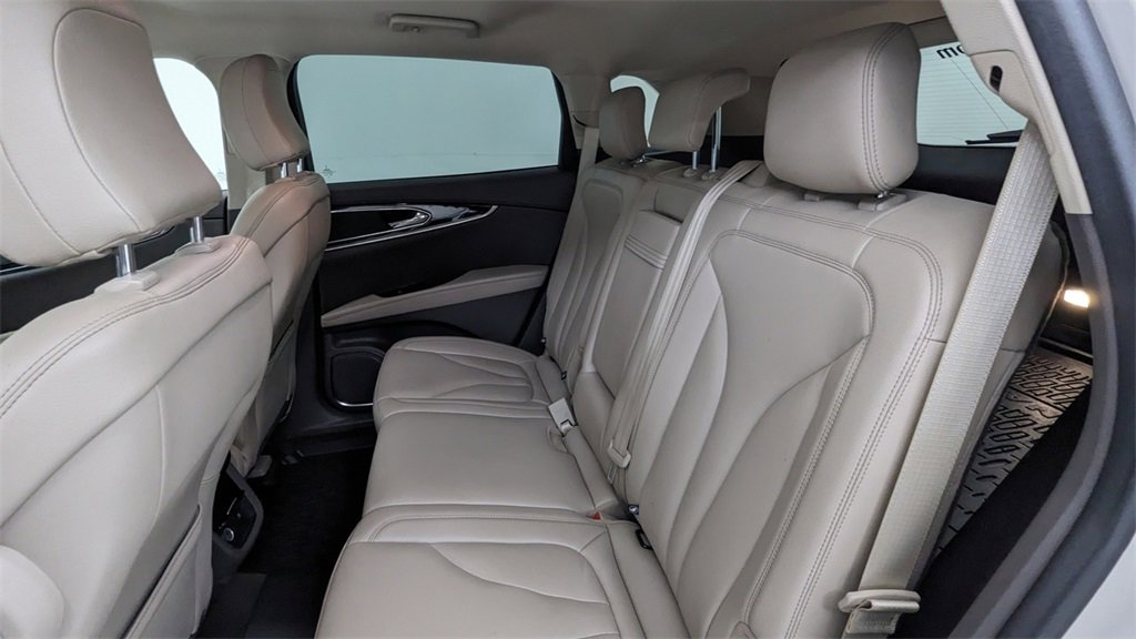 Used 2023 Lincoln Nautilus AWD w/ Premium Package image 33