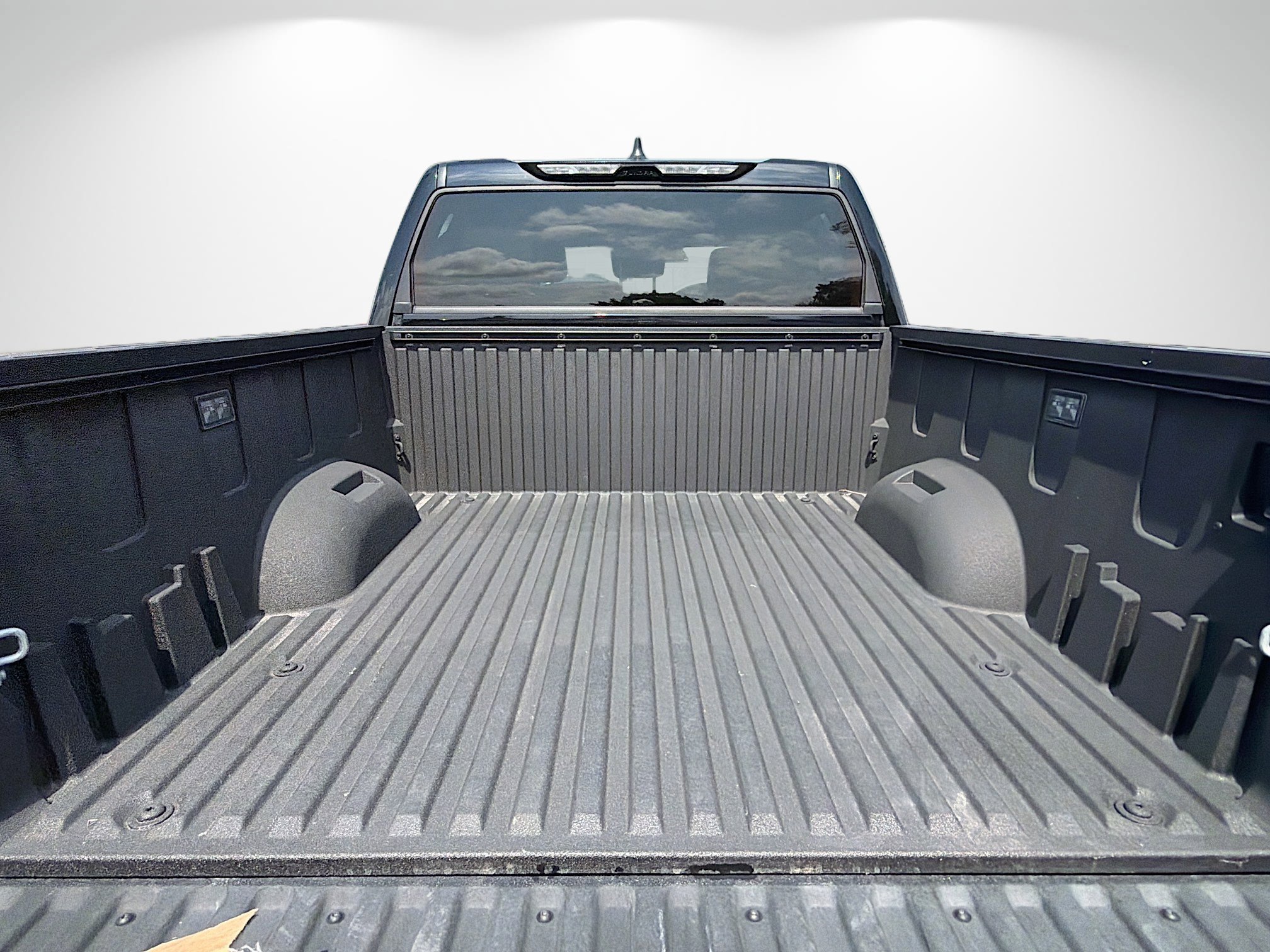 Used 2024 Toyota Tundra Limited w/ Power Package RWD image 11