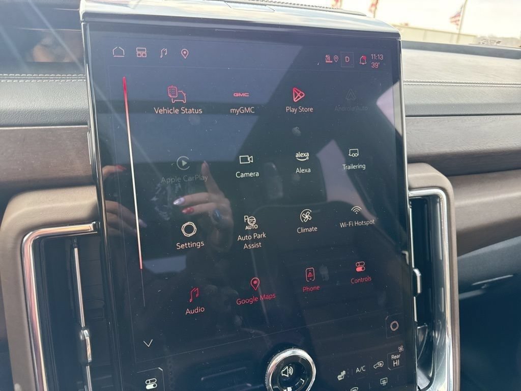 Used 2025 GMC Yukon XL Denali Ultimate w/ LPO, Floor Liner Package AWD/4WD image 32