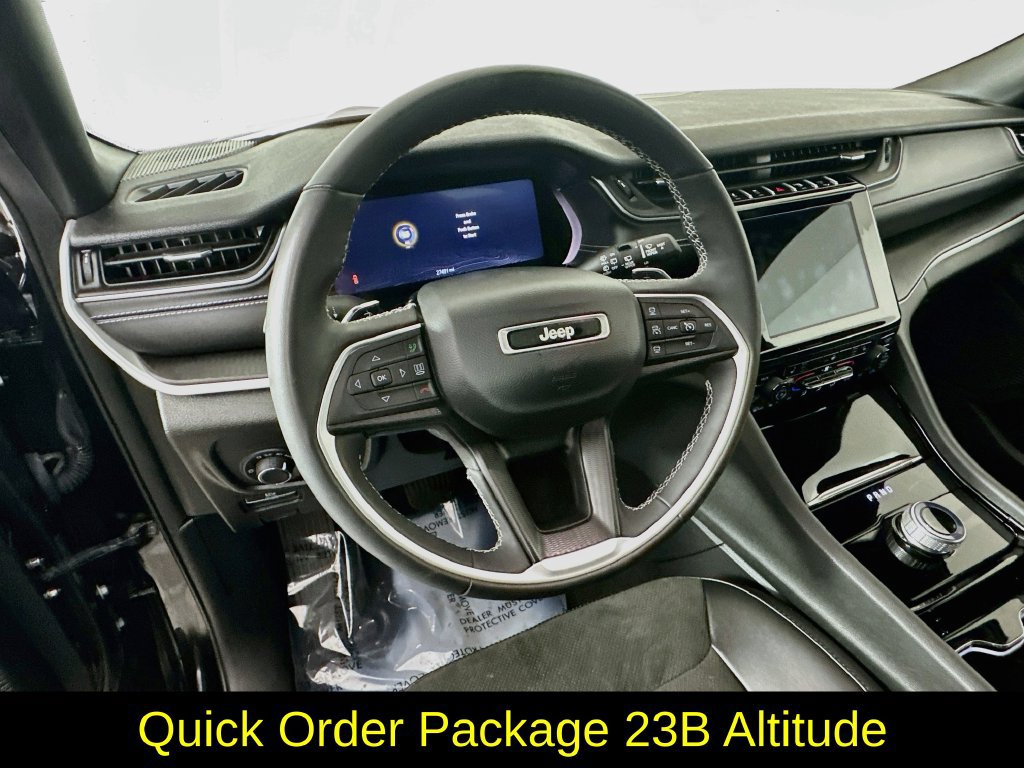 Used 2023 Jeep Grand Cherokee L Laredo AWD/4WD image 16