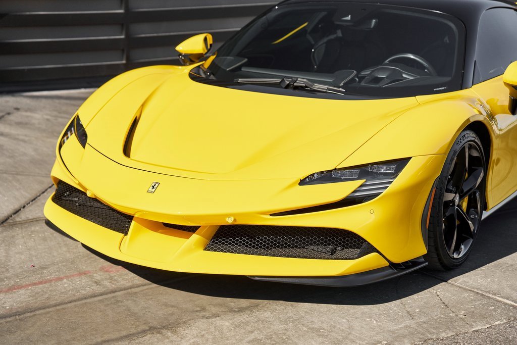 Used 2022 Ferrari SF90 Stradale image 5