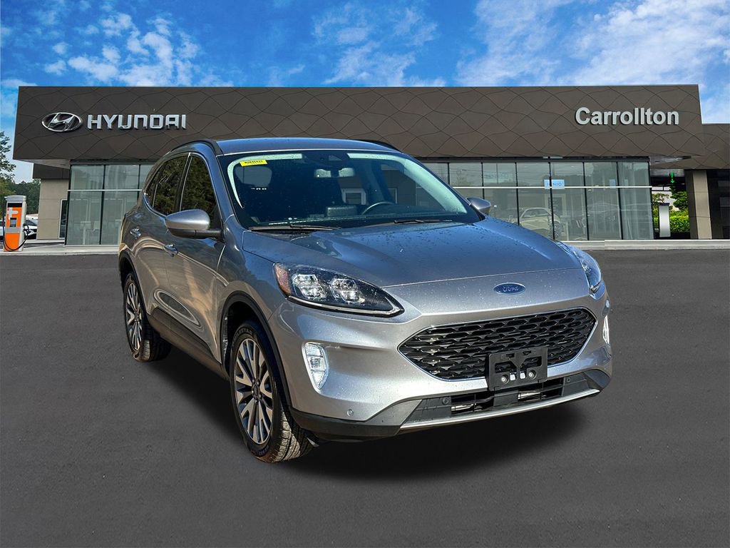 Used 2022 Ford Escape Titanium image 3