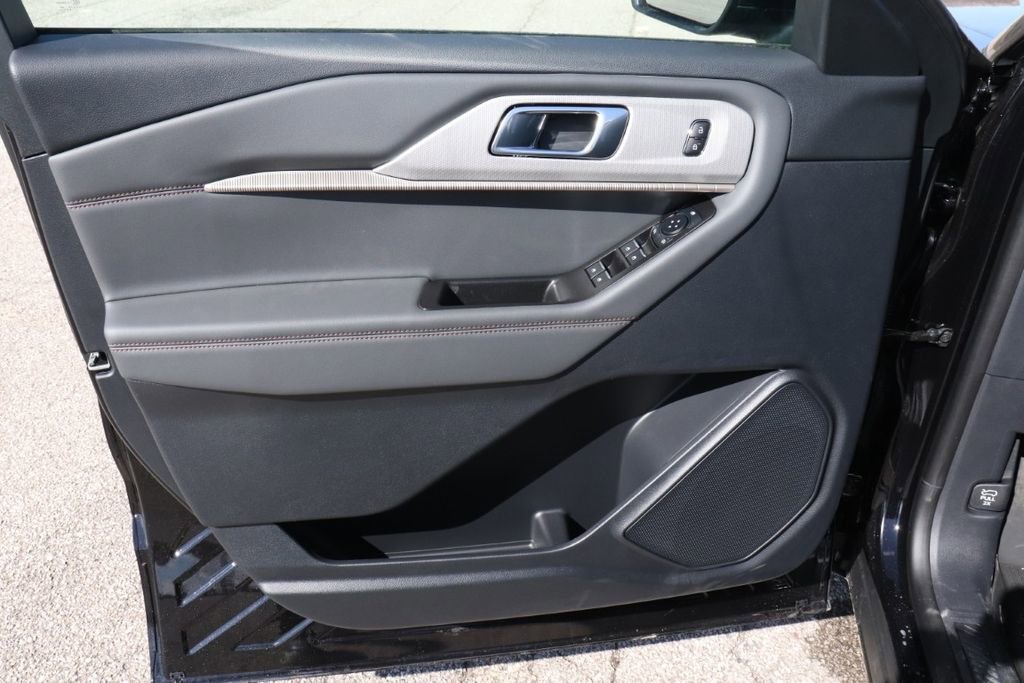New 2026 Ford Explorer Active w/ Active Comfort Package image 36