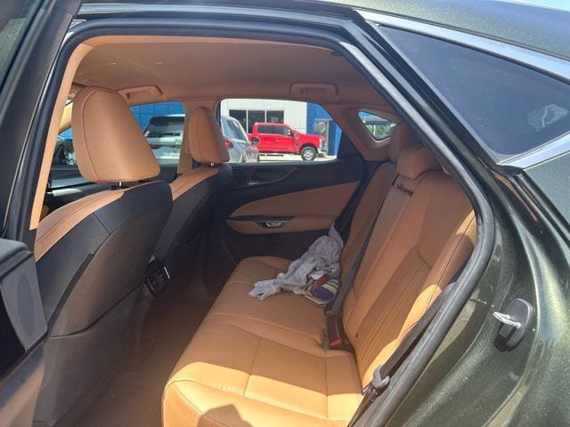Used 2024 Lexus NX 250 FWD w/ Towing Package (2000 Lbs) image 8