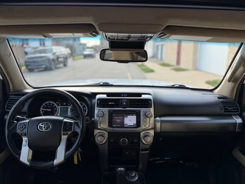 Used 2016 Toyota 4Runner SR5 Premium image 35