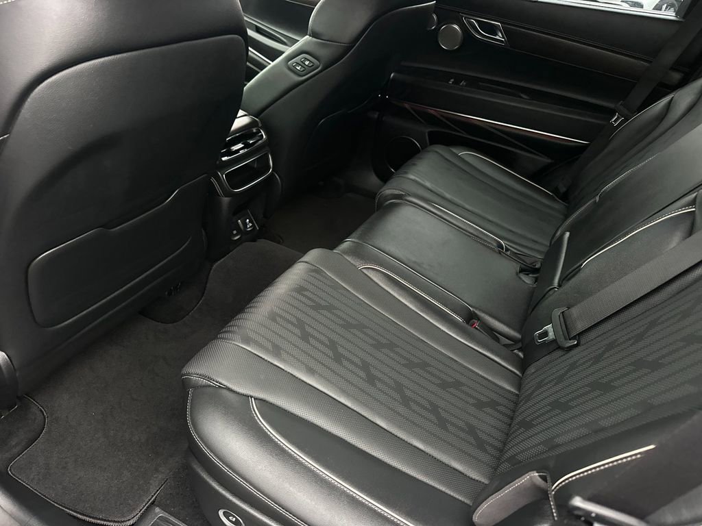 Used 2023 Genesis GV80 2.5T w/ Advanced Package image 13