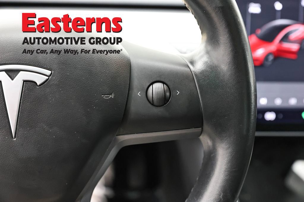 Used 2019 Tesla Model 3 Standard Range image 16
