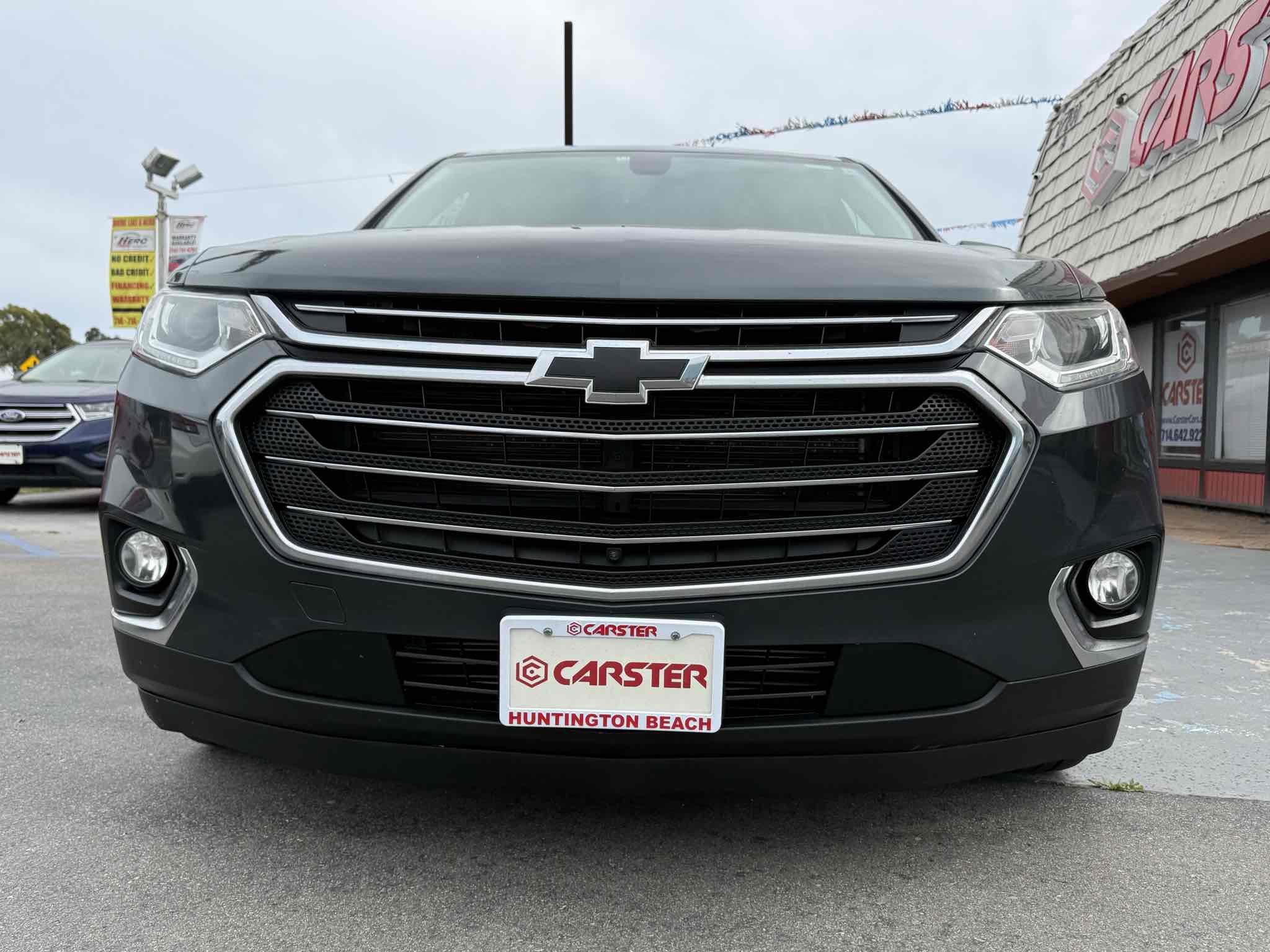 Used 2018 Chevrolet Traverse LT image 2
