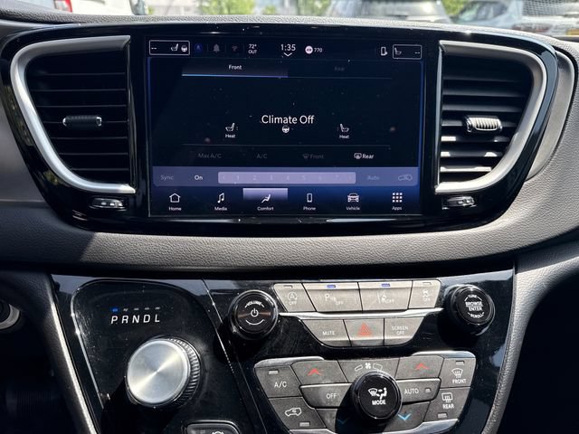 Used 2025 Chrysler Pacifica Select FWD image 23