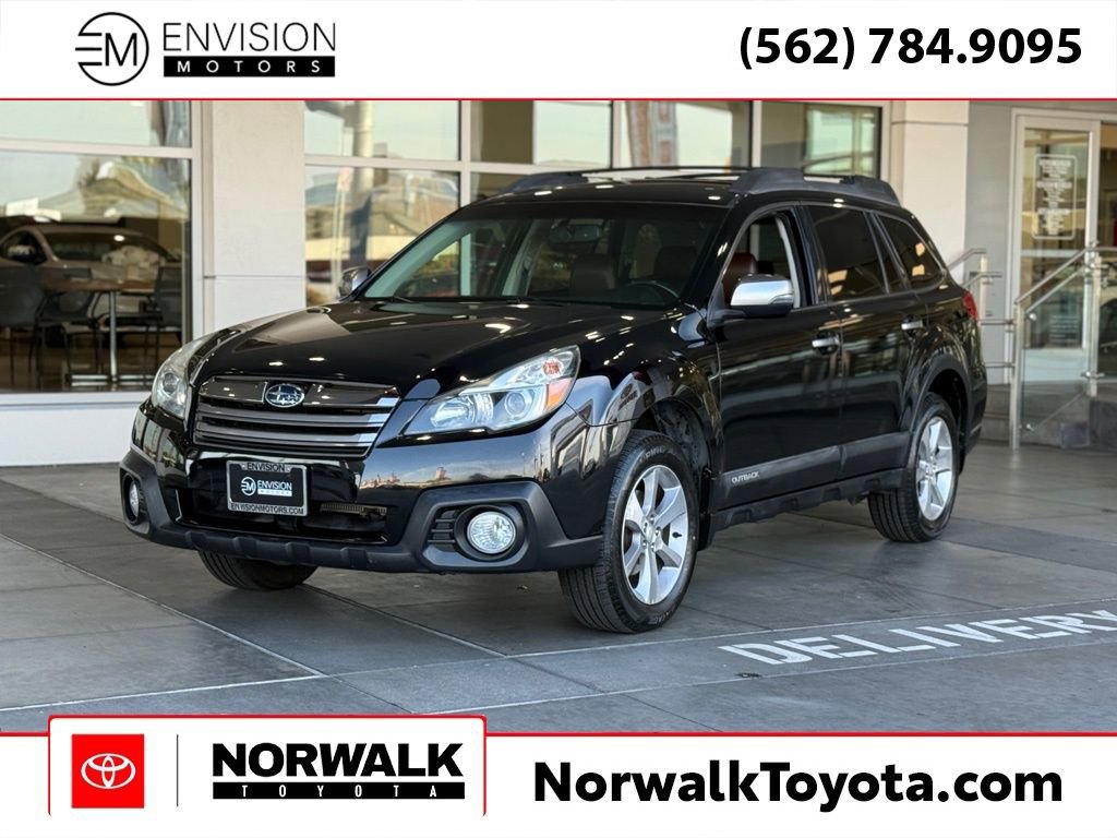 Used 2013 Subaru Outback 2.5i Limited w/ Special Appearance Pkg image 1