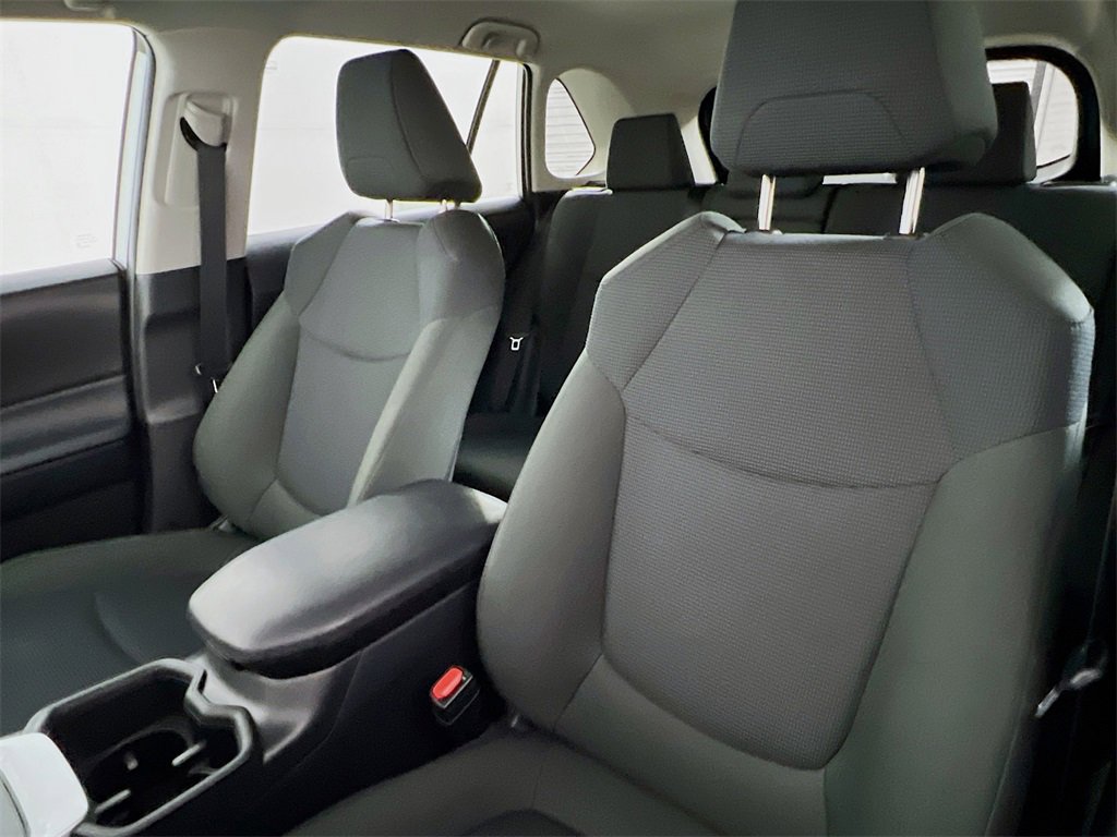 Used 2024 Toyota RAV4 LE image 11