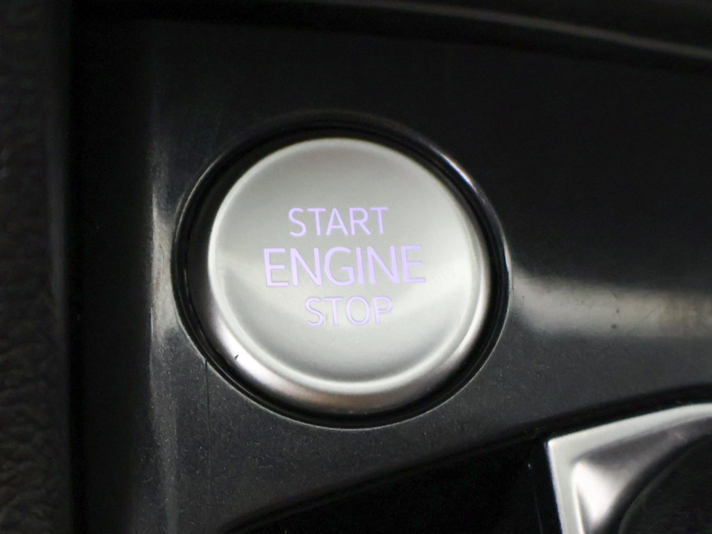 Used 2023 Volkswagen Tiguan SE FWD image 42