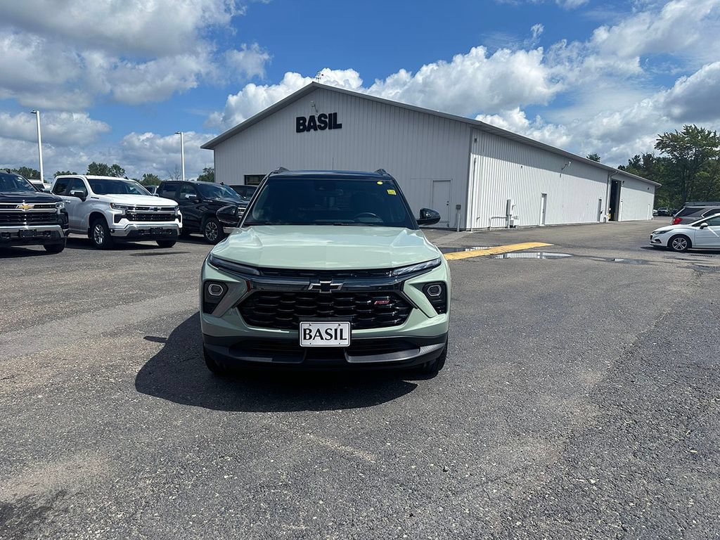 Used 2024 Chevrolet TrailBlazer RS w/ Convenience Package AWD/4WD image 9