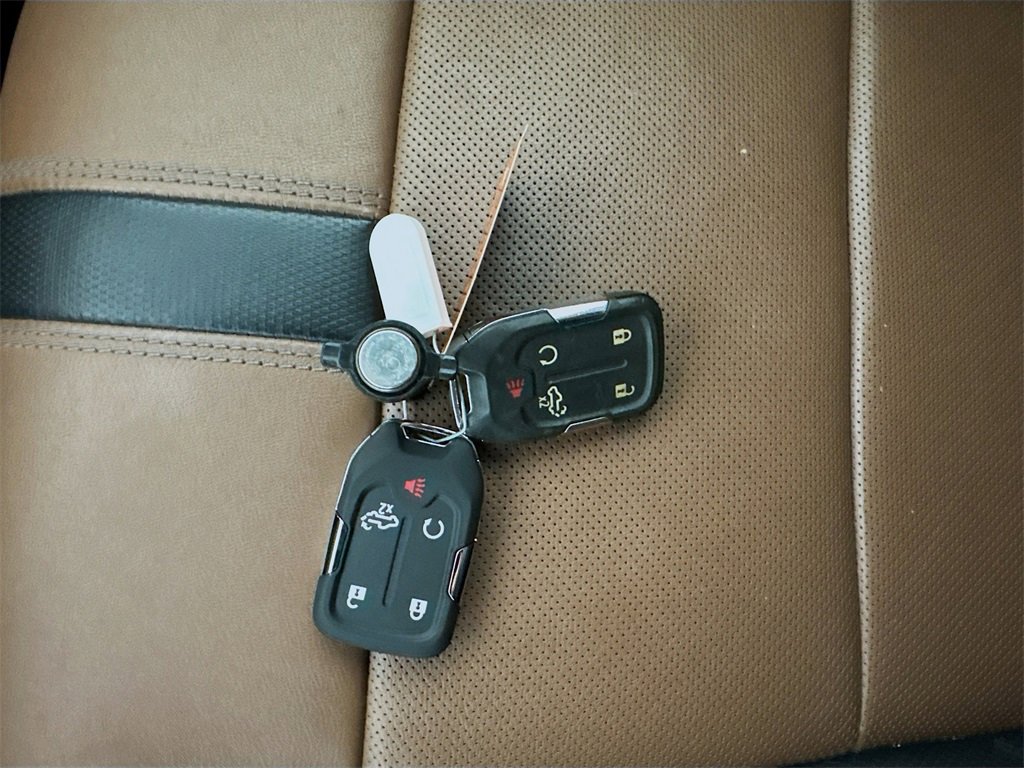 Used 2020 Chevrolet Silverado 2500 High Country w/ Z71 Off-Road Package image 38