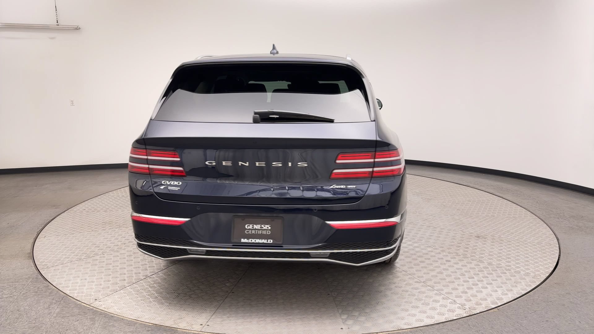 Certified 2026 Genesis GV80 3.5T Advanced AWD/4WD image 3