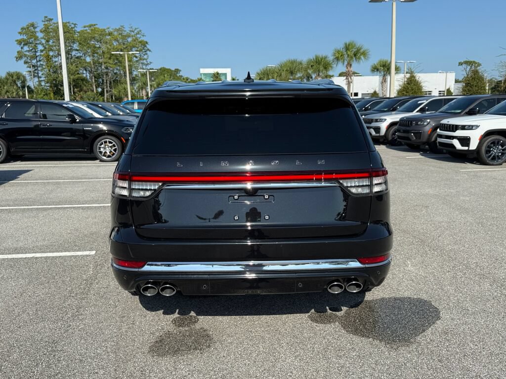 Used 2024 Lincoln Aviator Black Label w/ Dynamic Handling Package AWD/4WD image 4