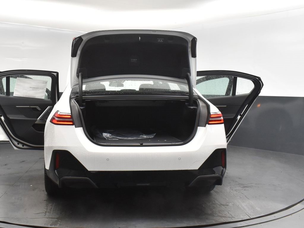 New 2026 BMW 530i w/ M Sport Package image 51