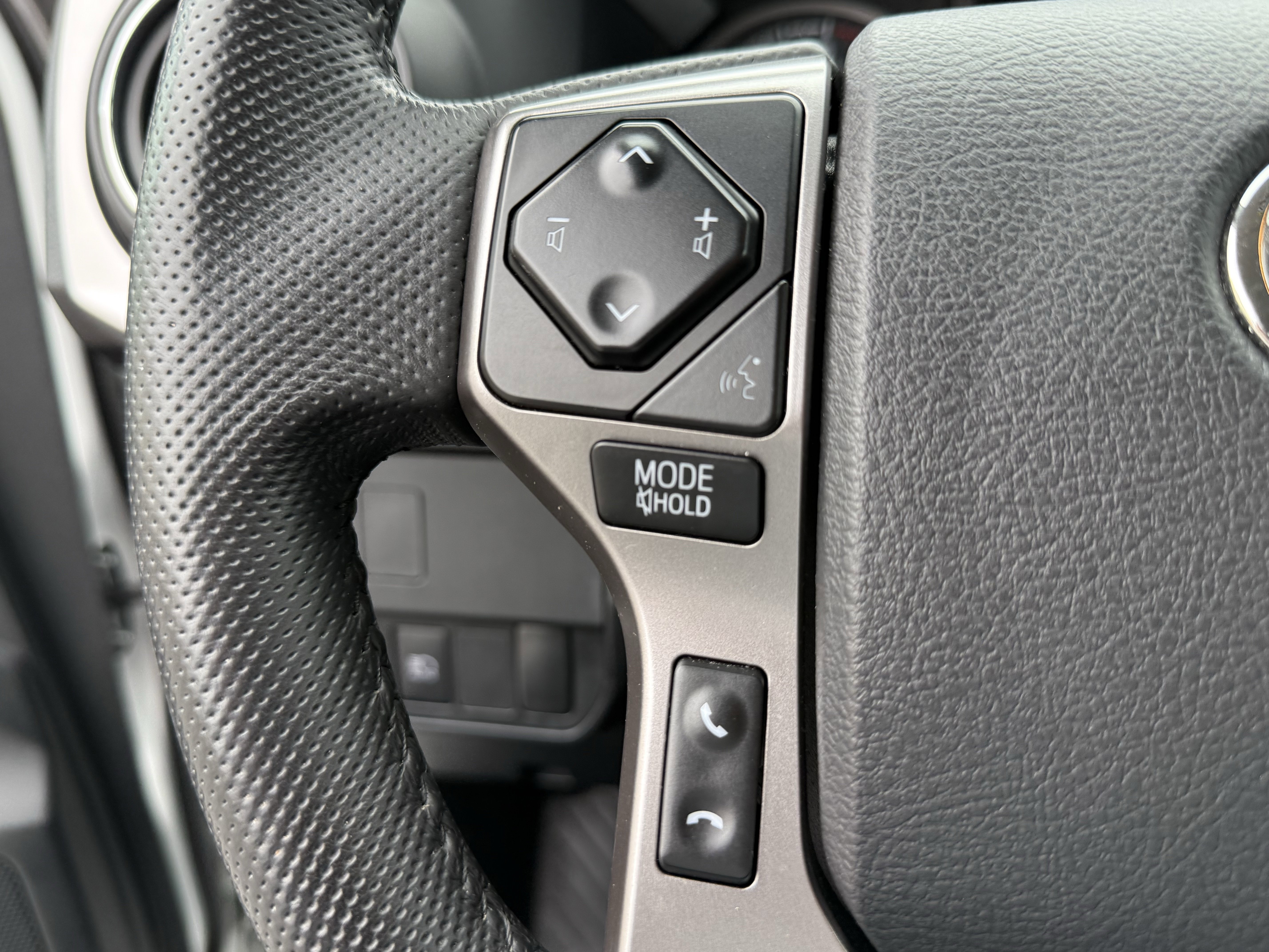 Used 2023 Toyota Tacoma SR5 image 17