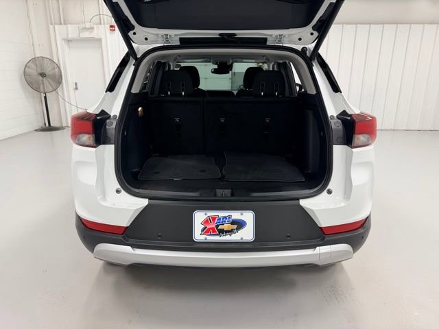 Certified 2025 Chevrolet TrailBlazer LT w/ Convenience Package FWD image 26