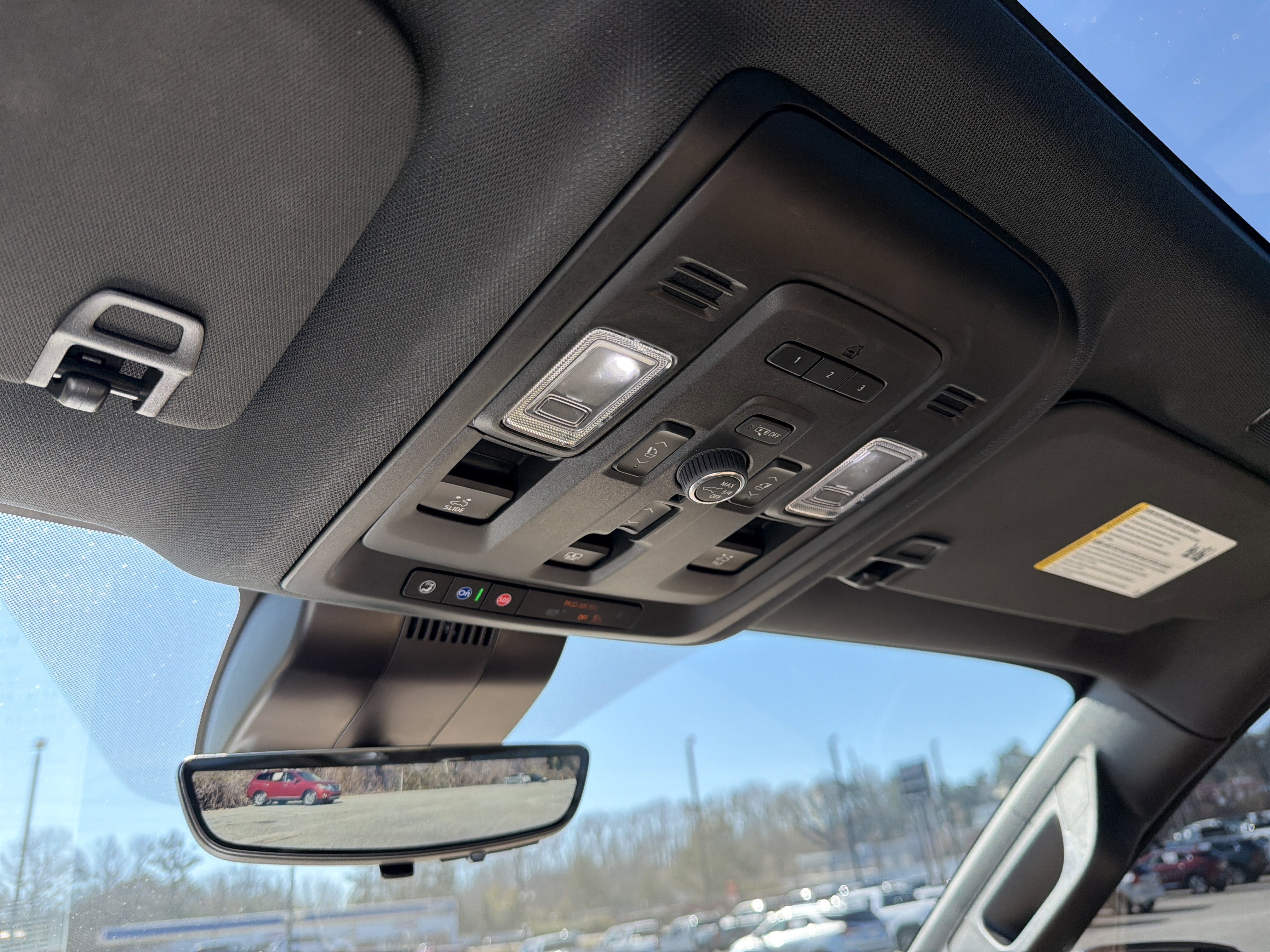 Used 2024 Chevrolet Tahoe Premier w/ Premium Package 2 image 29