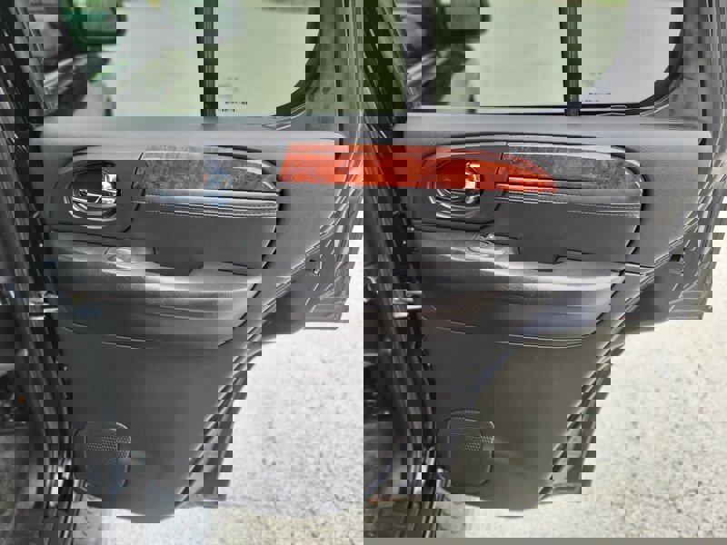 Used 2007 GMC Envoy Denali image 20