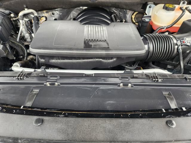 Used 2022 Chevrolet Suburban Z71 w/ Off-Road Capability Package AWD/4WD image 33