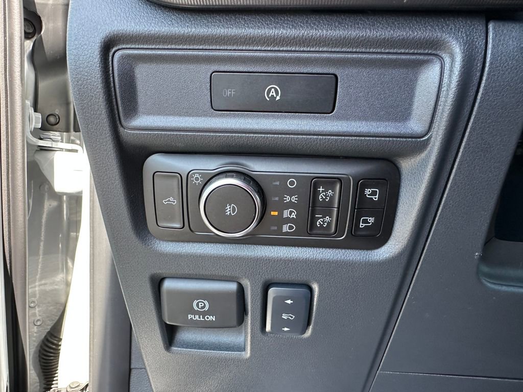New 2025 Ford F150 Lariat w/ Equipment Group 501A Mid image 17