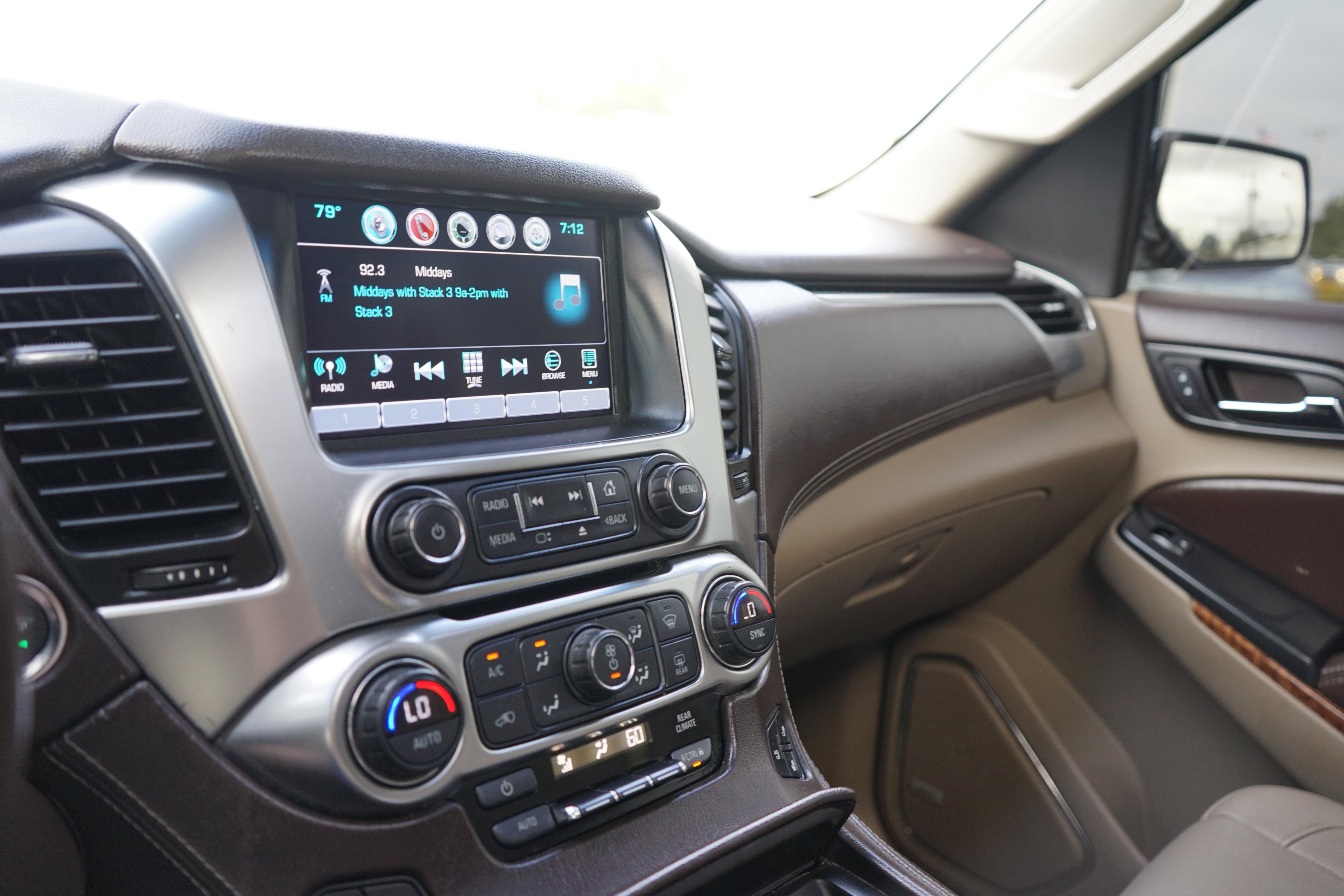 Used 2016 Chevrolet Tahoe LTZ AWD/4WD image 18