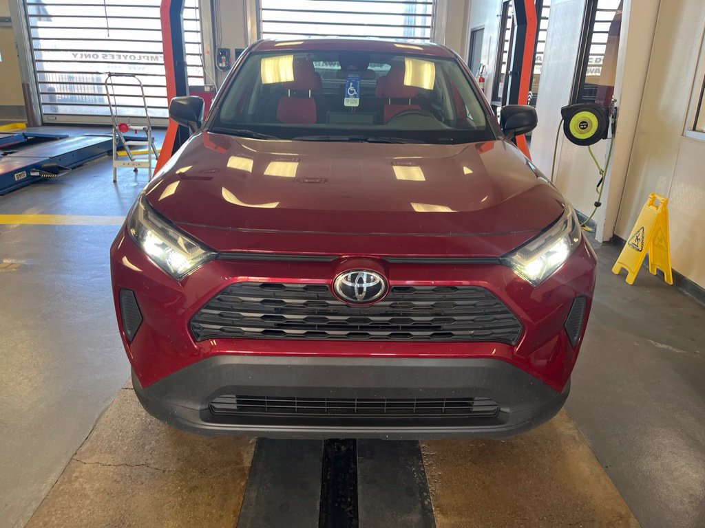 Used 2024 Toyota RAV4 LE FWD image 10