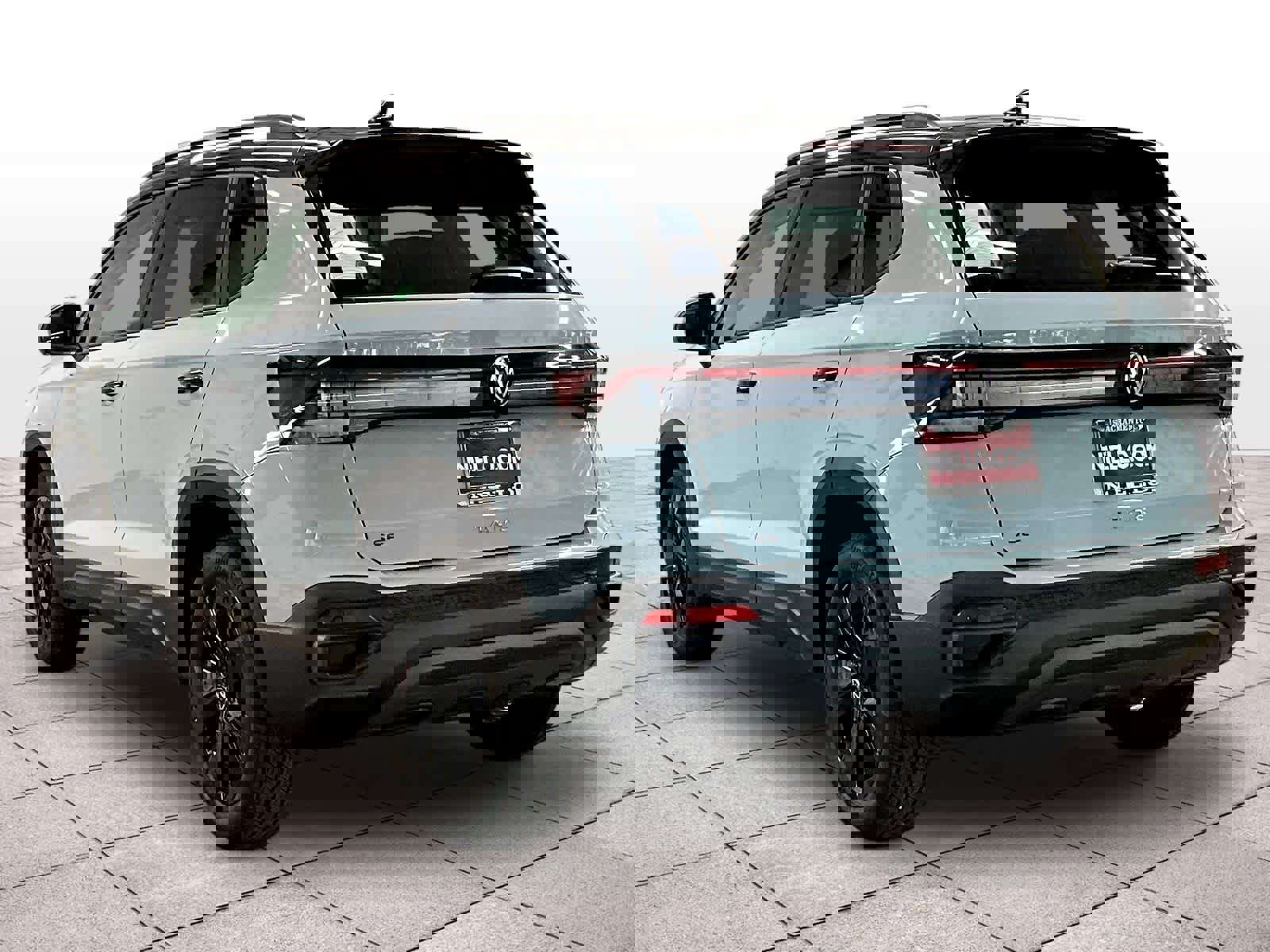 New 2026 Volkswagen Taos SE image 3