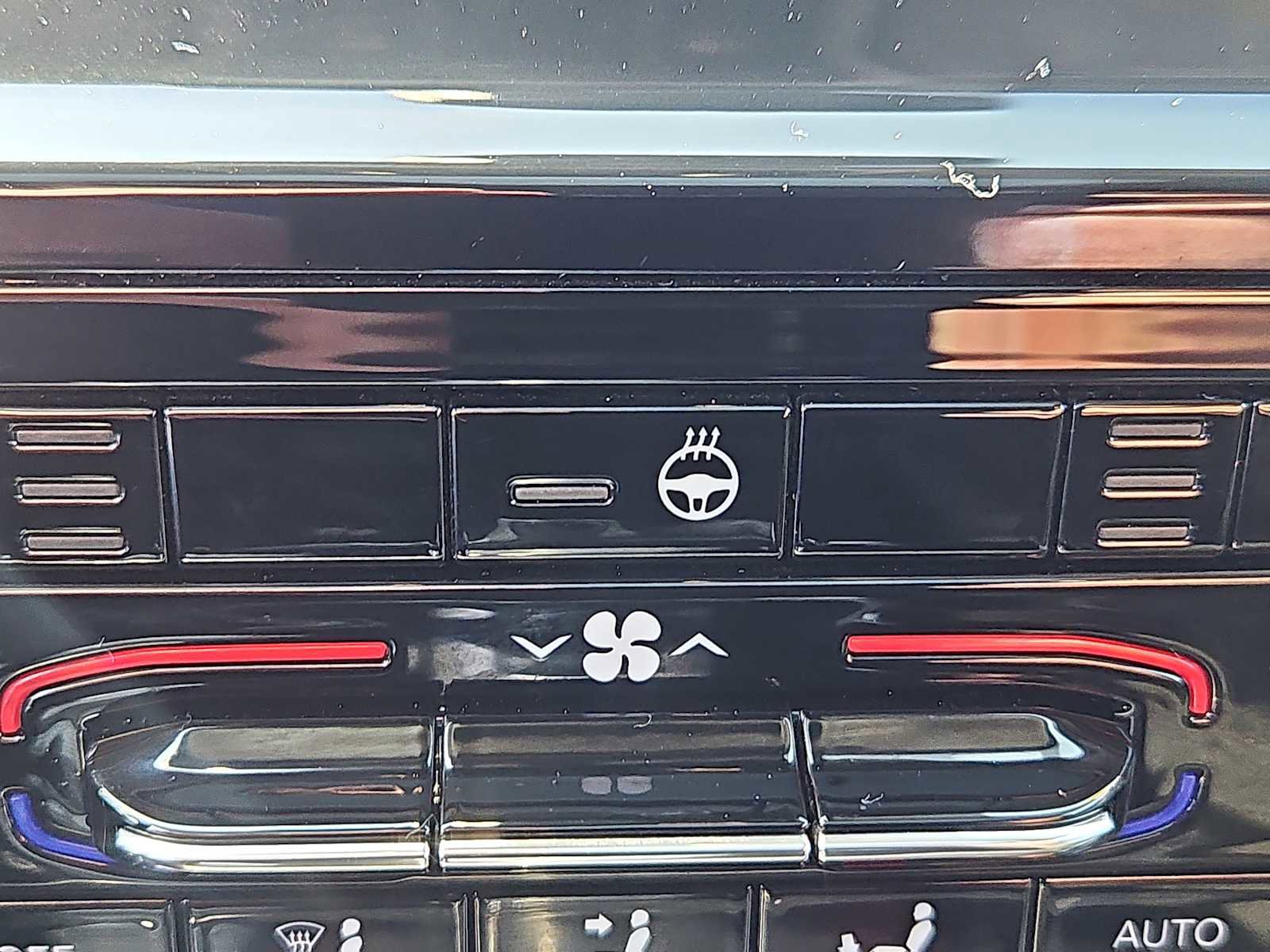 Used 2021 Jeep Grand Cherokee L Limited image 23