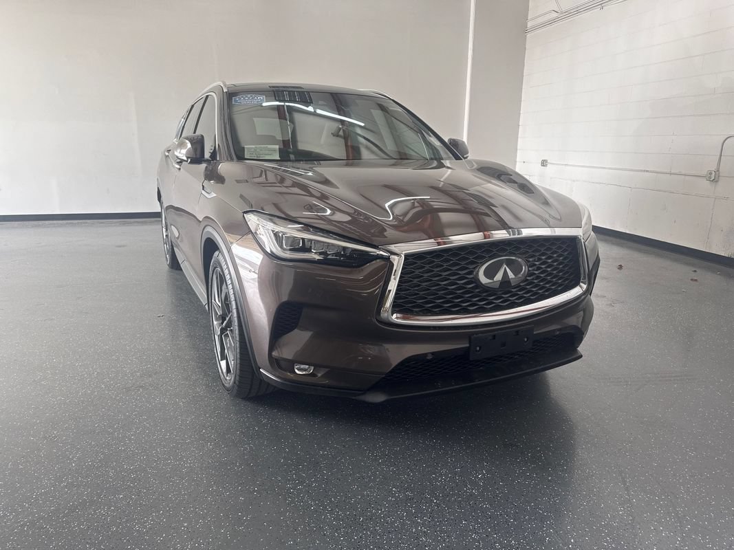 Used 2019 INFINITI QX50 Essential AWD/4WD image 1