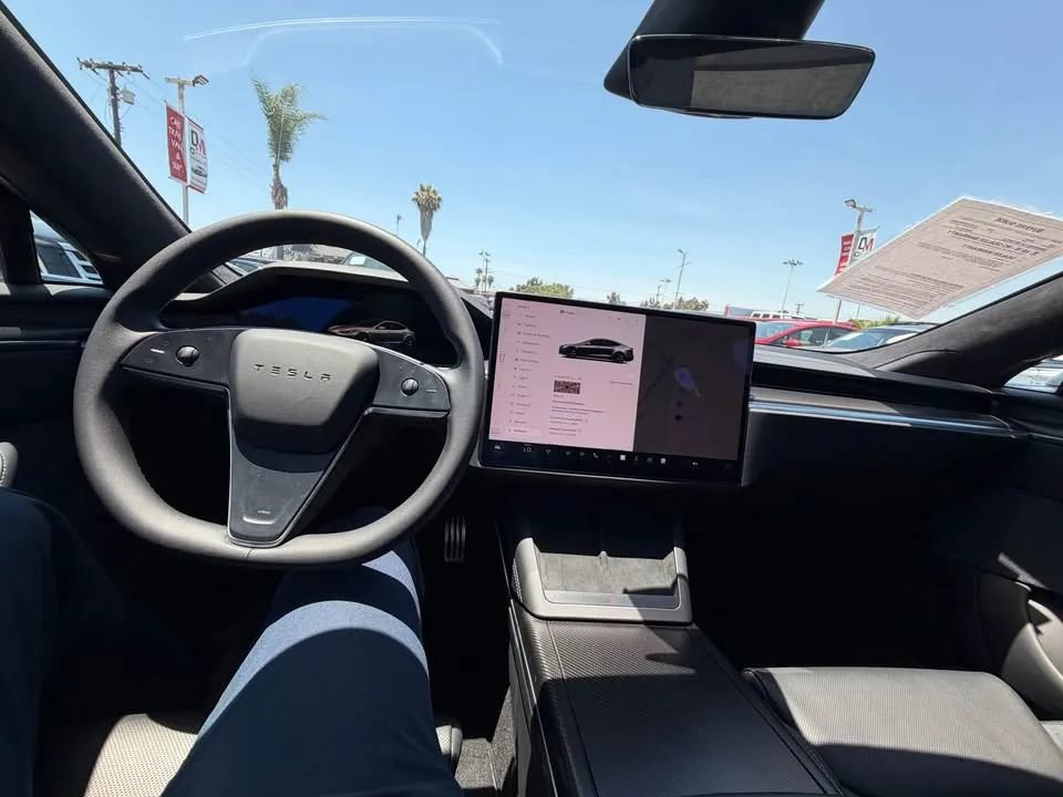 Used 2025 Tesla Model S Plaid AWD/4WD image 7