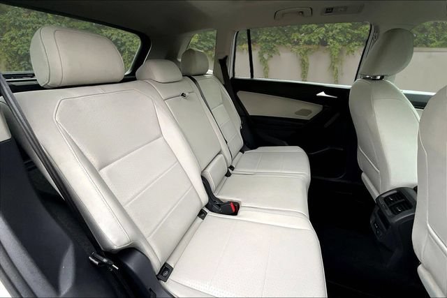 Used 2019 Volkswagen Tiguan SEL AWD/4WD image 25