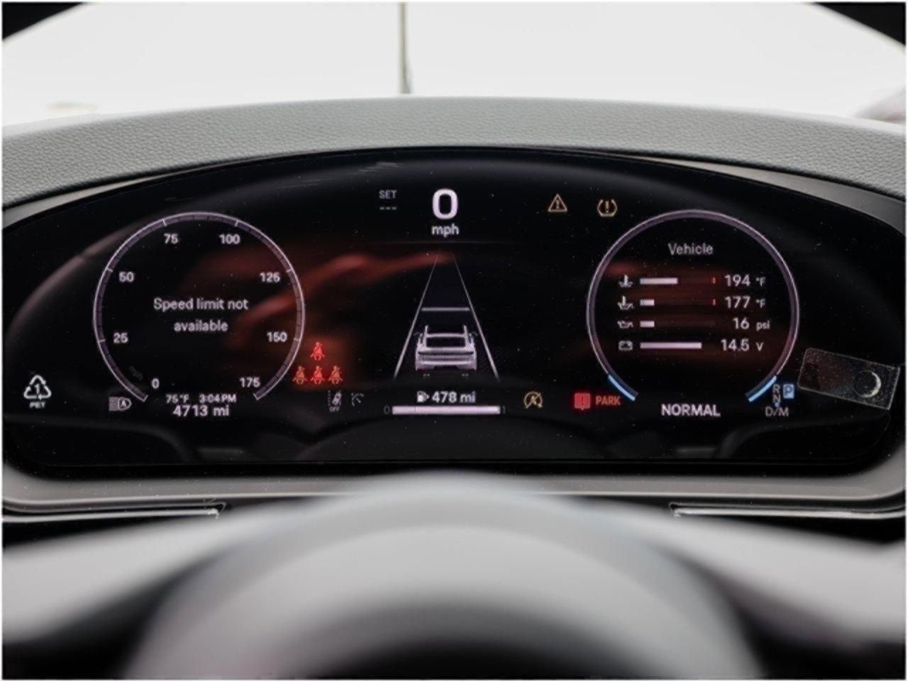 Certified 2025 Porsche Cayenne Coupe image 15