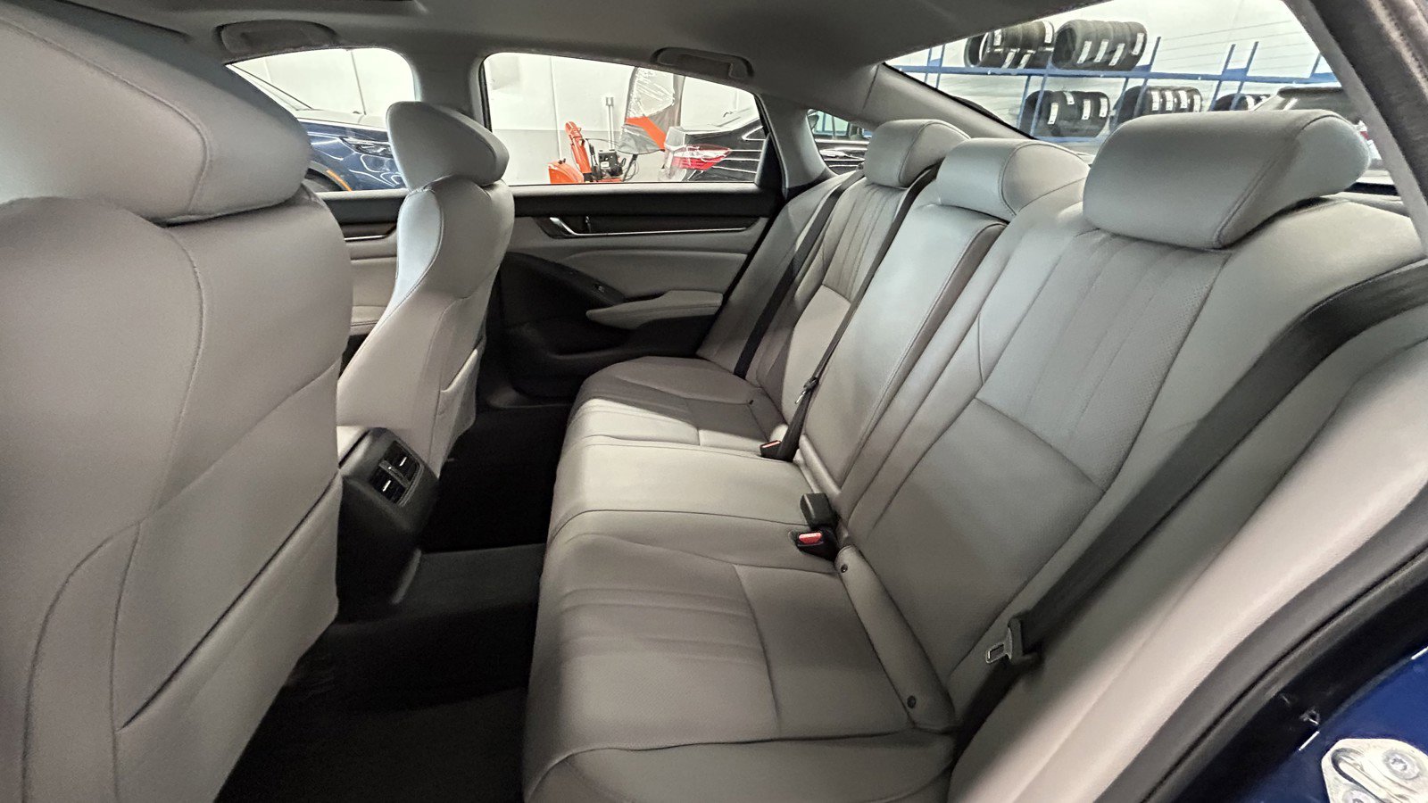 Used 2020 Honda Accord Touring image 14