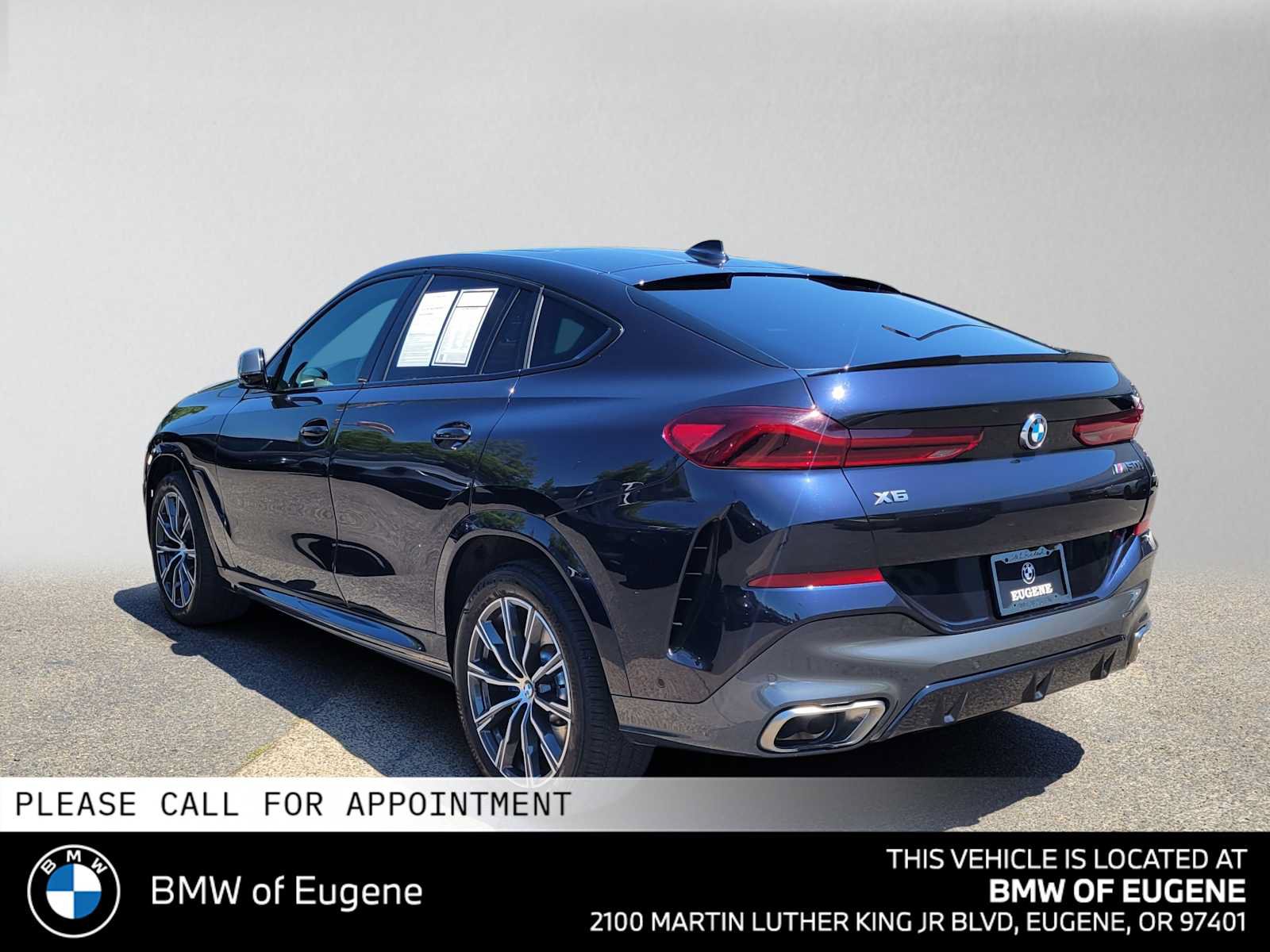 Used 2023 BMW X6 M50i w/ Parking Assistance Package AWD/4WD image 5