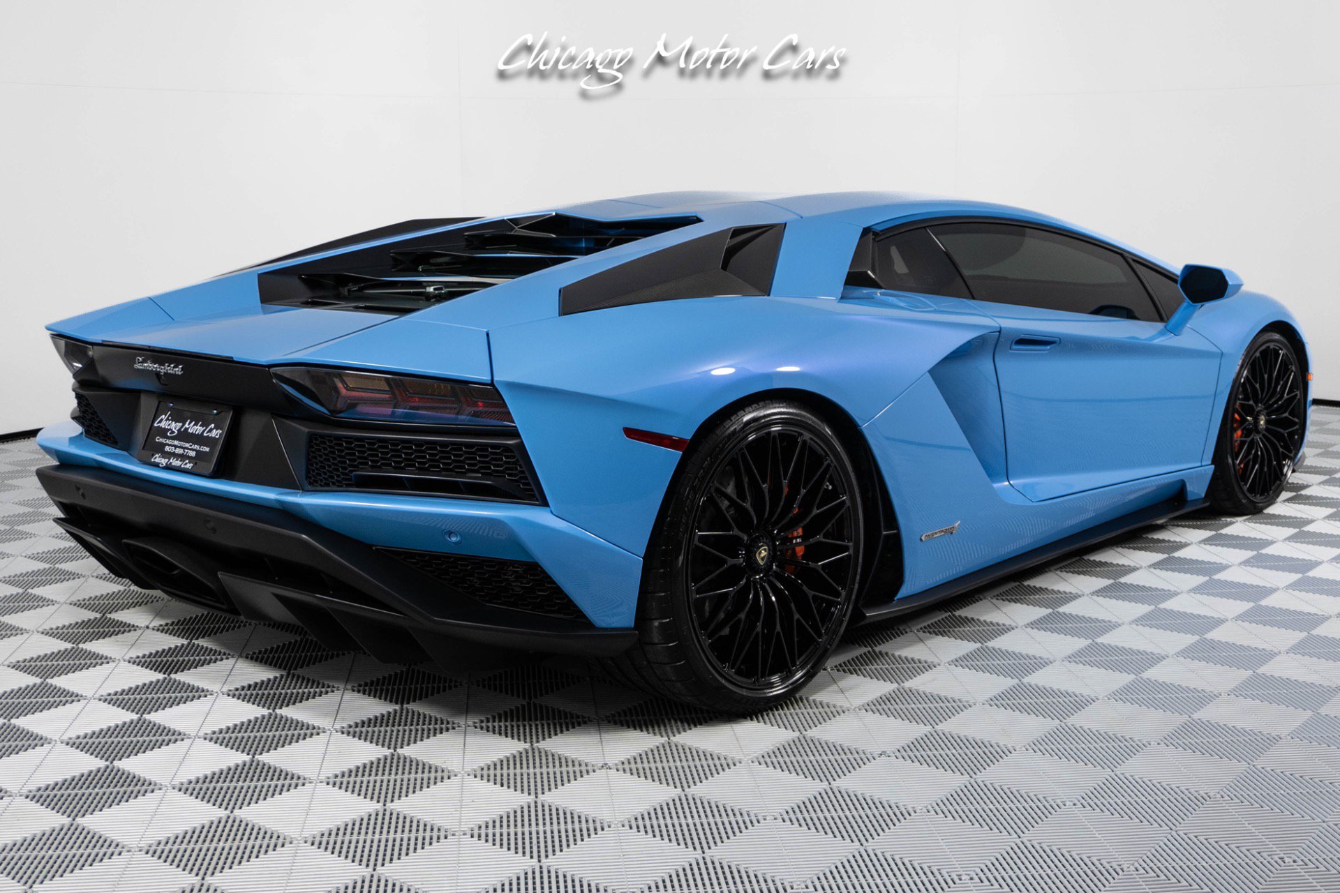 Used 2018 Lamborghini Aventador S AWD/4WD image 11