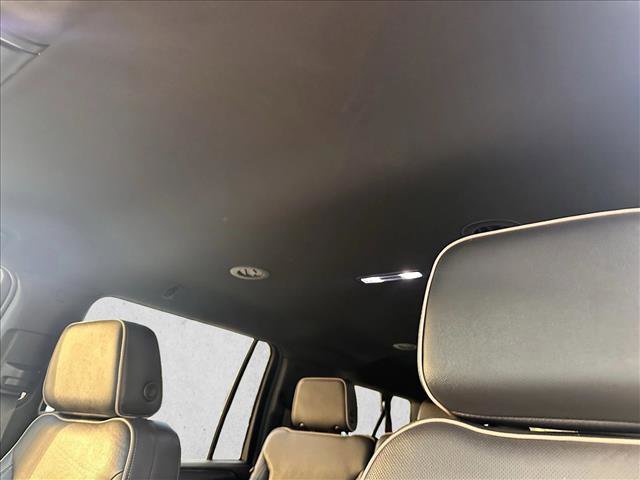 Used 2023 GMC Yukon XL SLT image 21