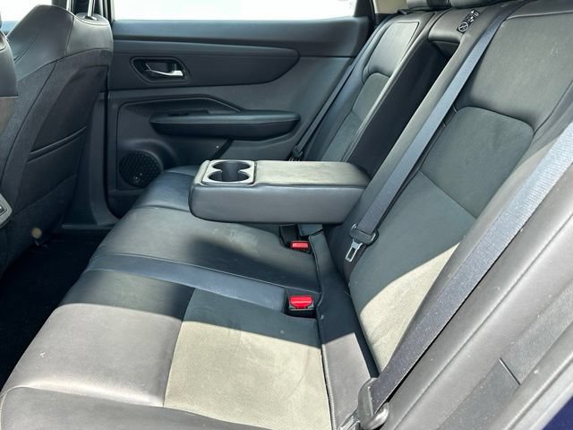 Used 2023 Nissan Ariya AWD image 9