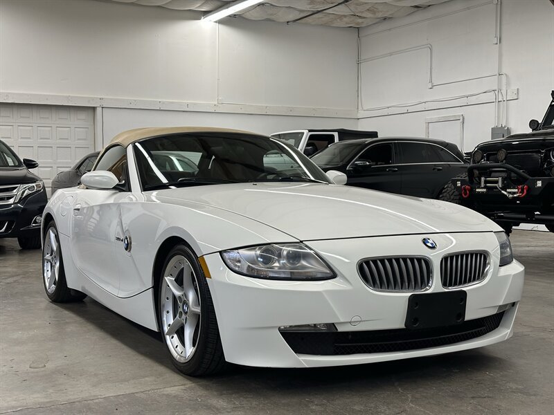 Used 2007 BMW Z4 3.0si RWD image 8