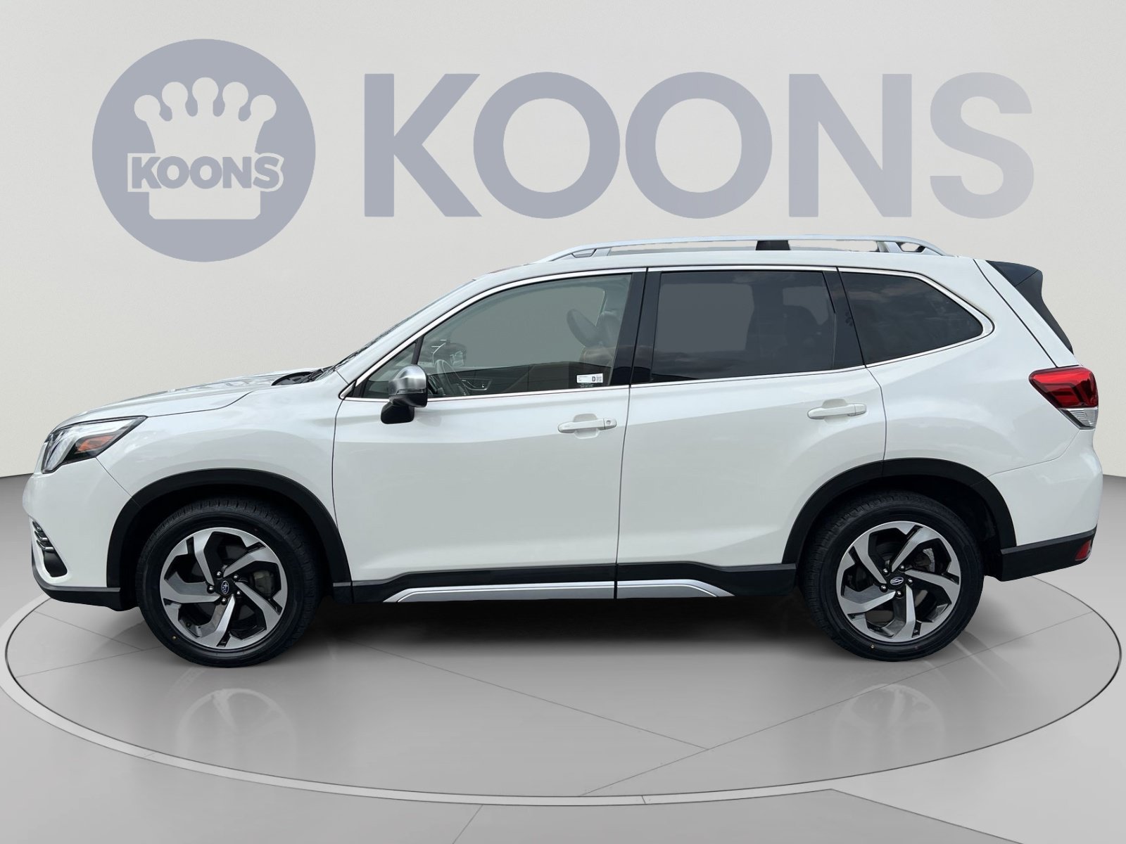 Used 2024 Subaru Forester Touring AWD/4WD image 2