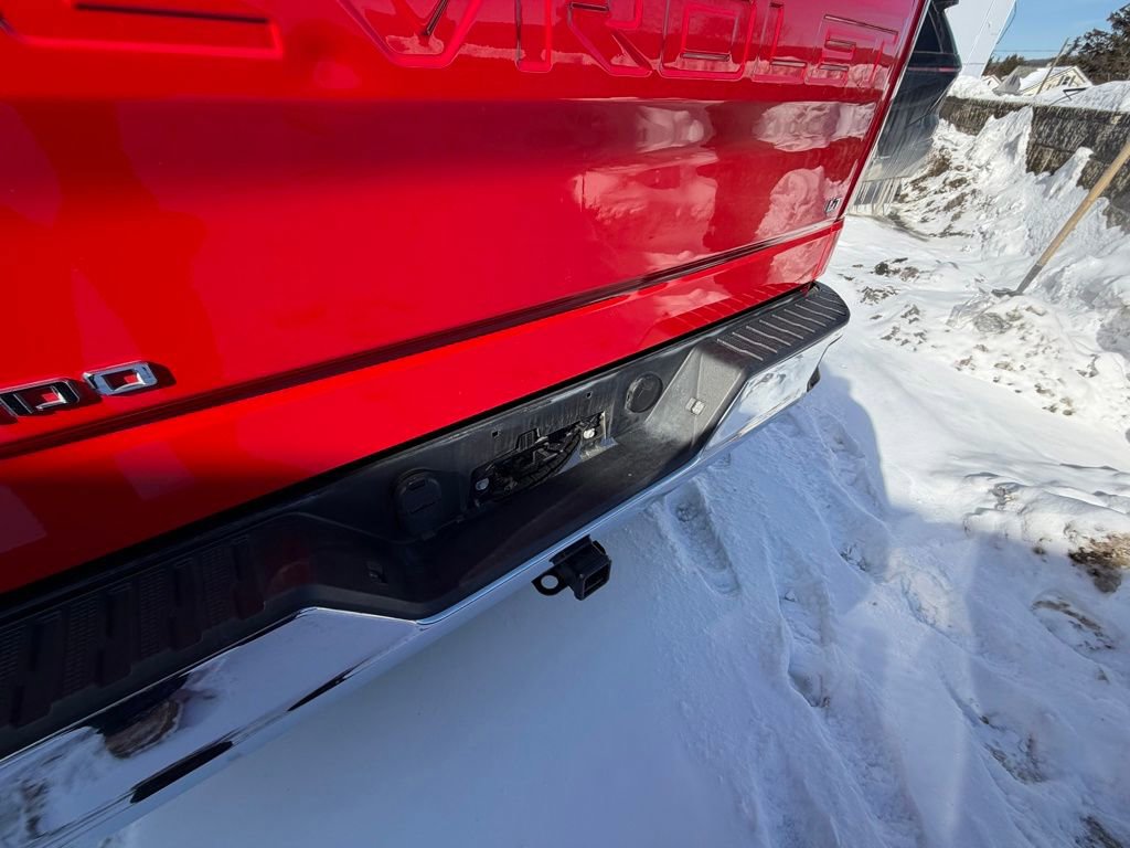 Used 2025 Chevrolet Silverado 1500 LT image 12