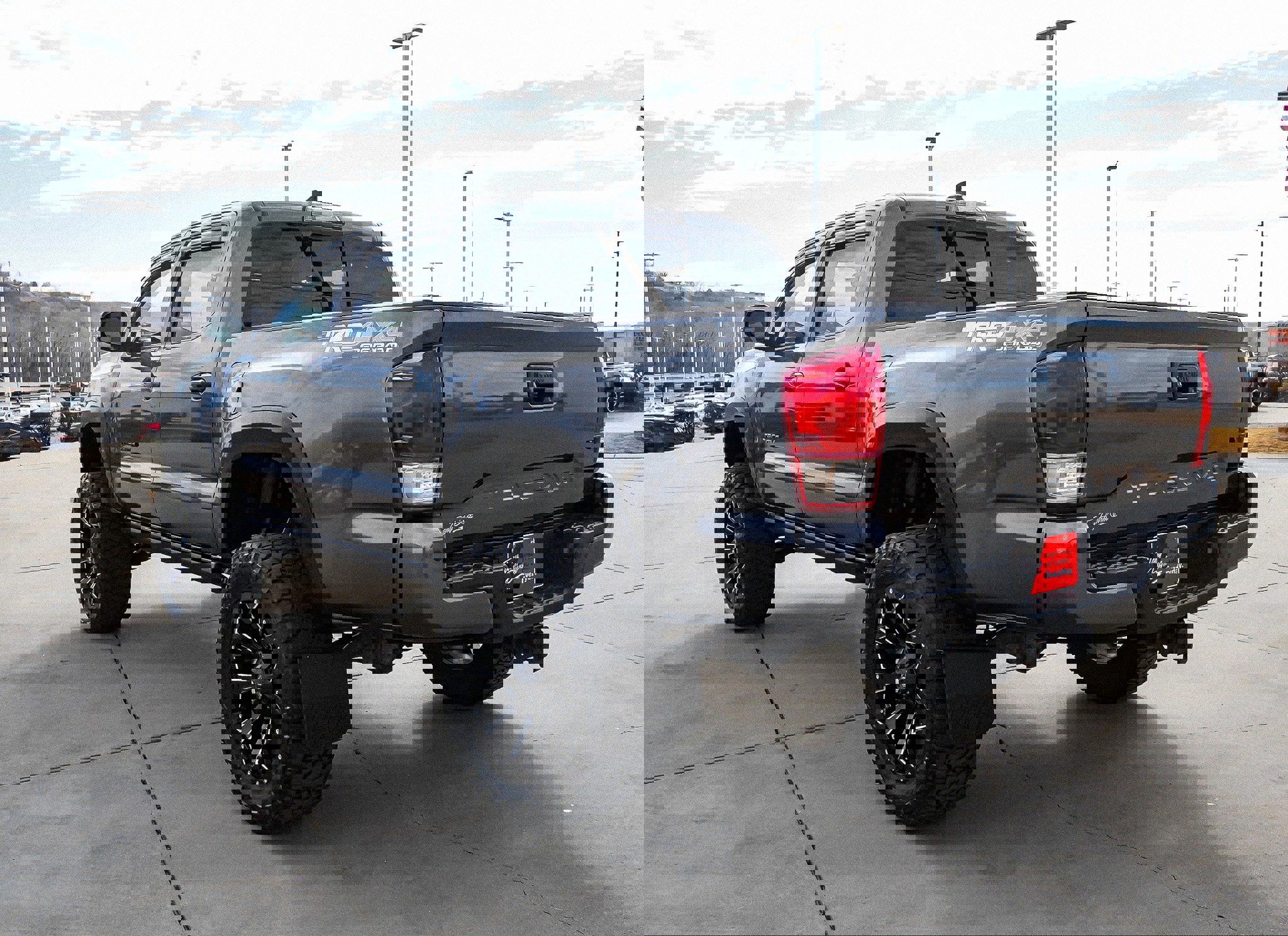 Used 2017 Toyota Tacoma TRD Off-Road w/ Premium & Technology Package image 6