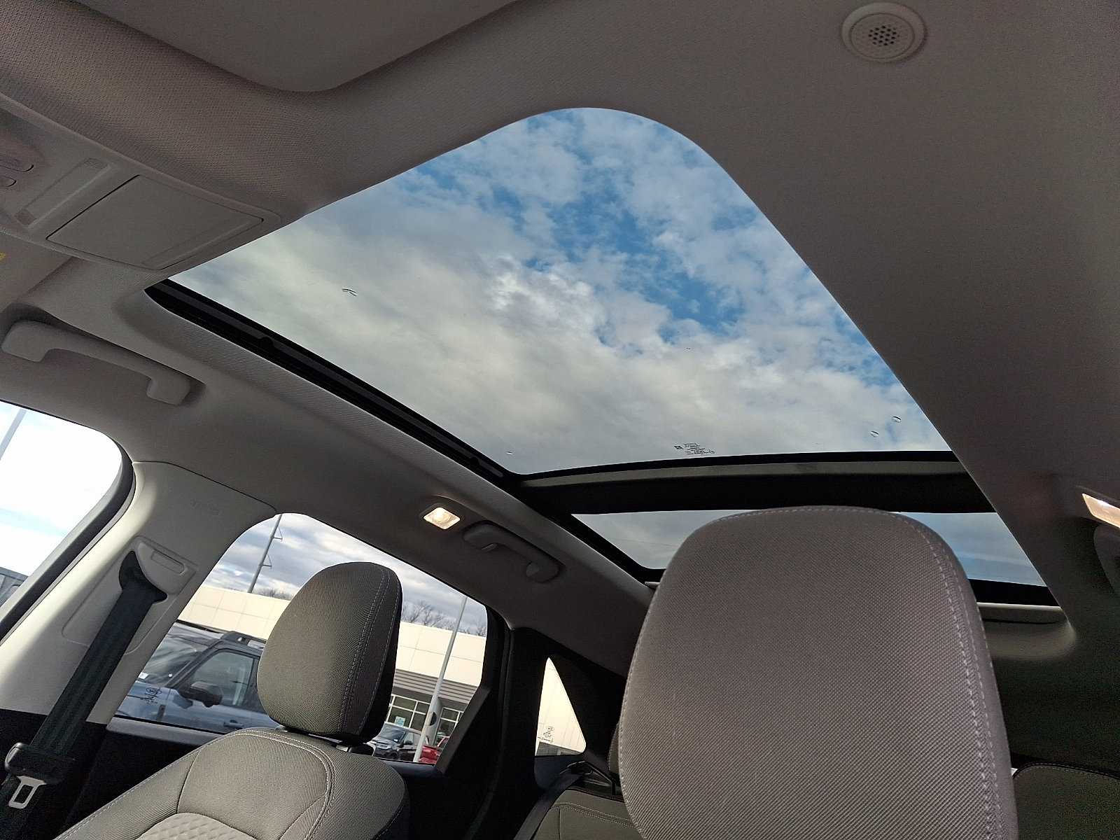 Certified 2022 Ford Escape SE w/ SE Sport Appearance Package image 21