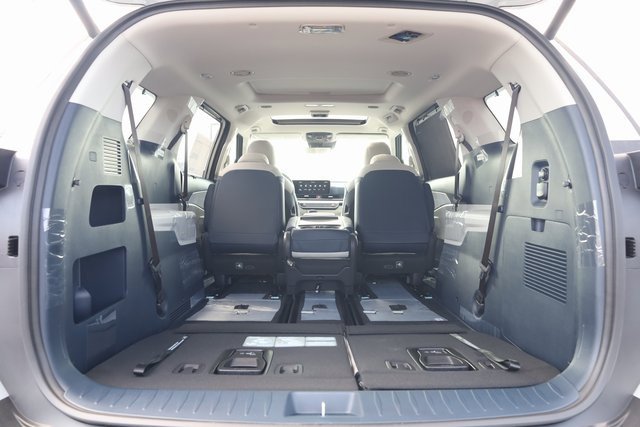 New 2026 Kia Carnival SX image 31