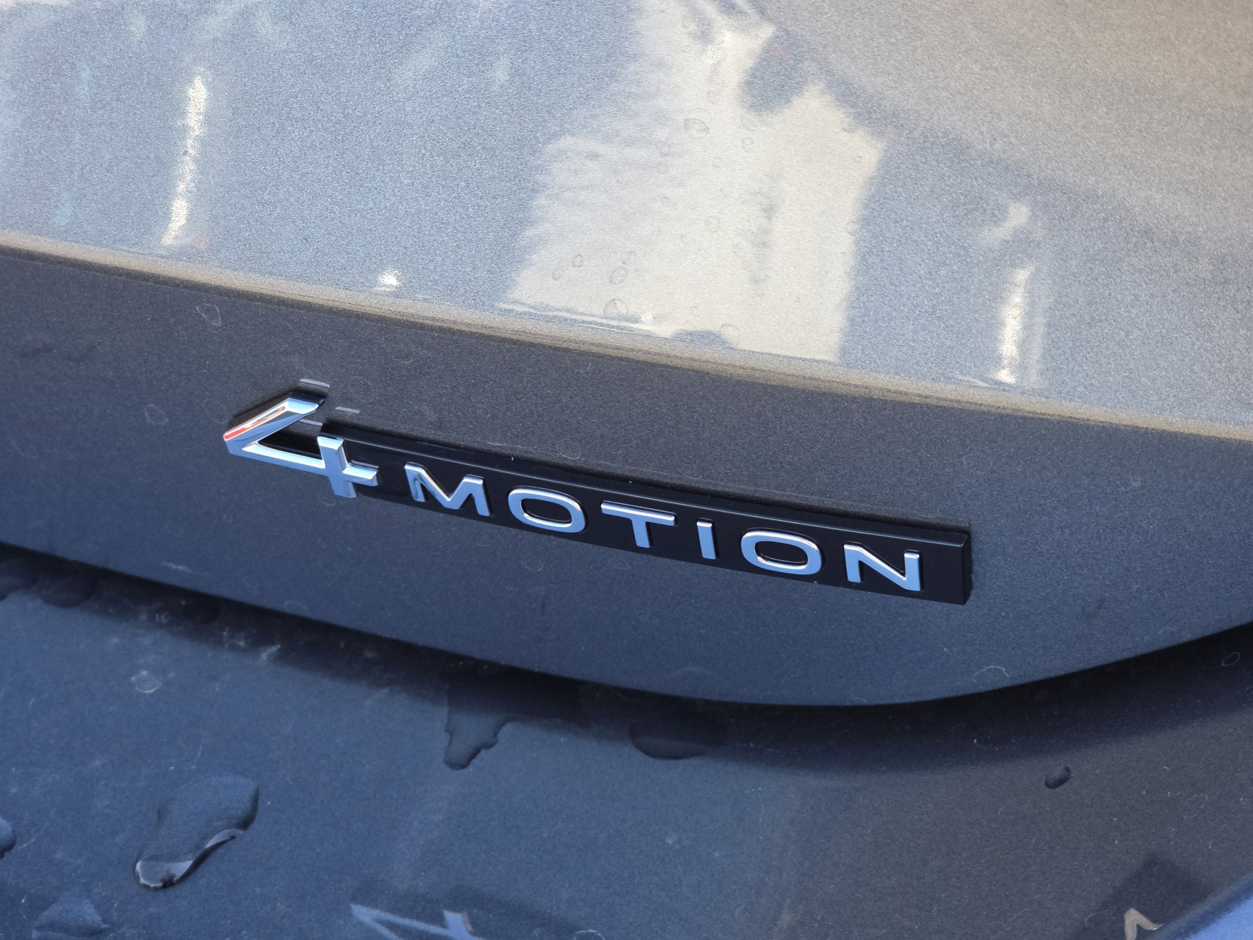 New 2026 Volkswagen Tiguan SE image 13