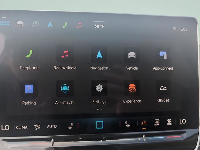 New 2025 Volkswagen Tiguan SE image 12